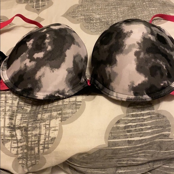 Bra - Picture 2 of 3